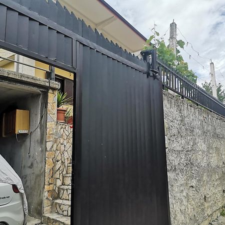 Вілла Private House Дуррес Номер фото
